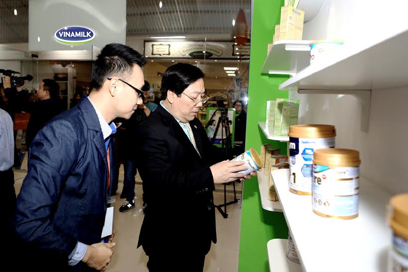 Sản[-]phẩm[-]Vinamilk[-]đến[-]với[-]người[-]dân[-]Matxcova